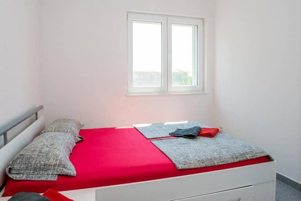 Apartment Vodice - Lovric Экстерьер фото