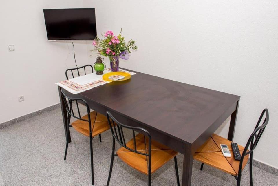 Apartment Vodice - Lovric Экстерьер фото